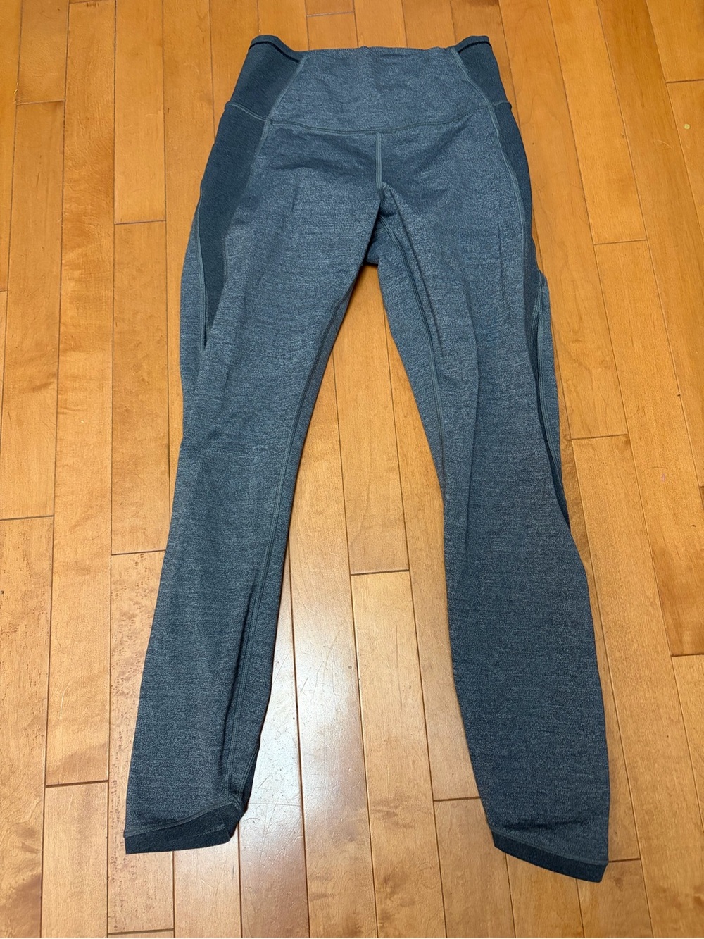 lululemon athletica Size 6 Women's Dark Gray Seam Detail Leggings